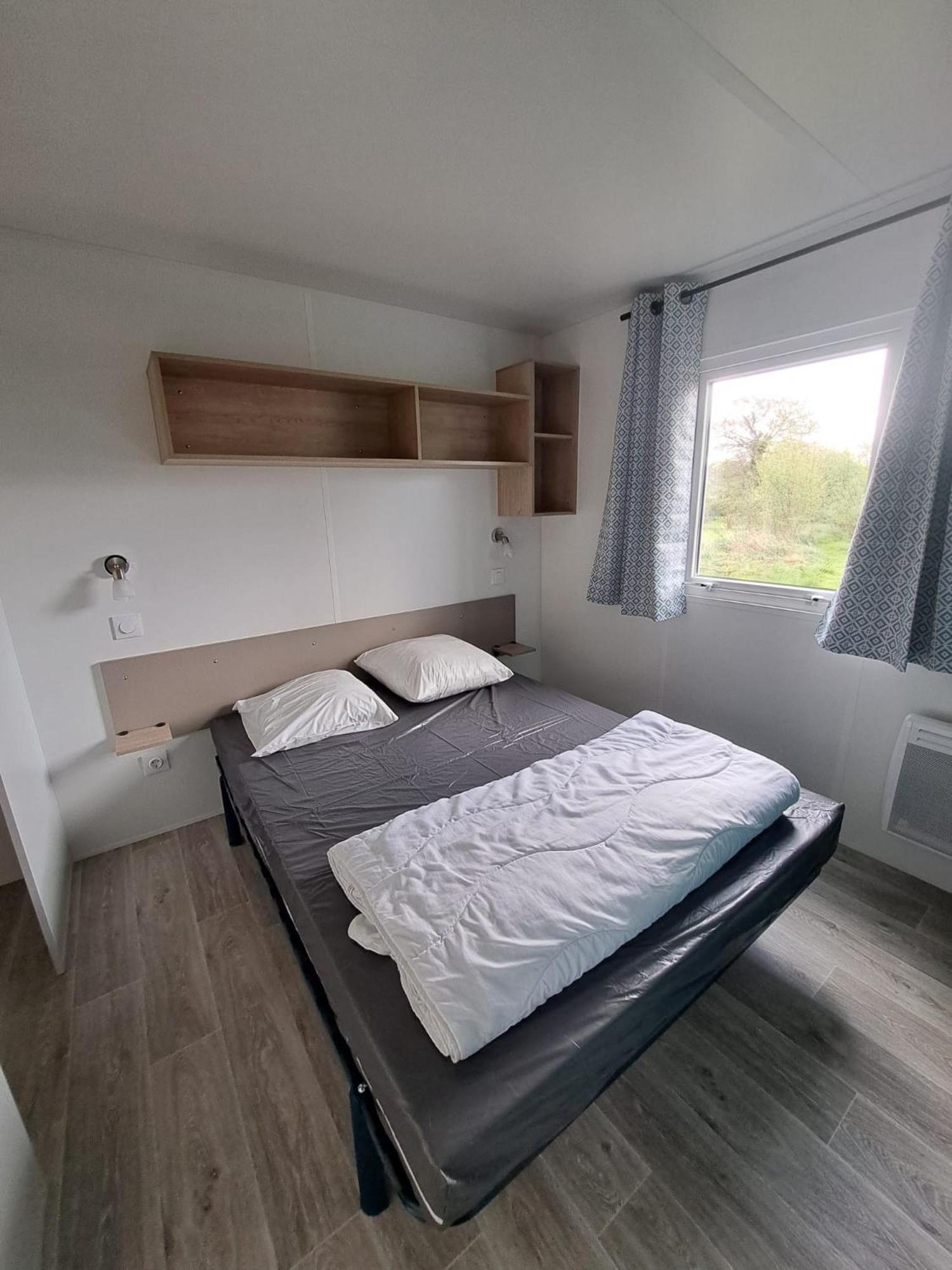 Camping Sainte Mere Eglise エクステリア 写真