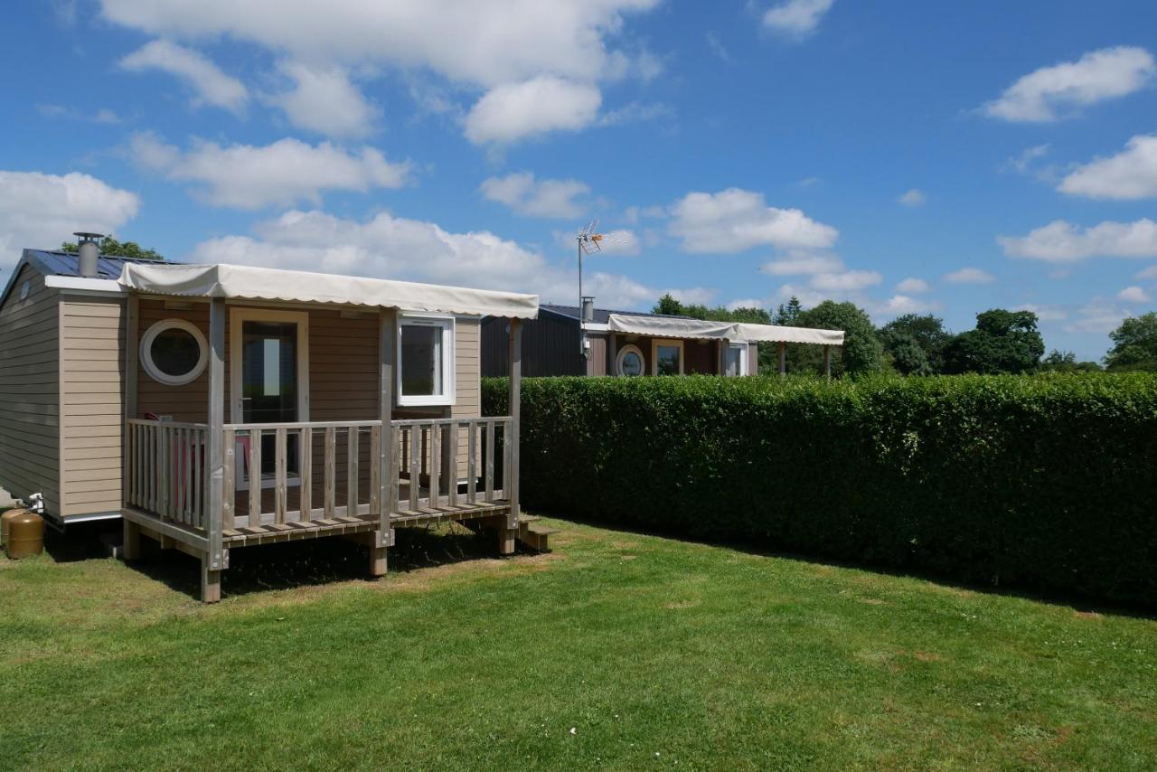 Camping Sainte Mere Eglise エクステリア 写真